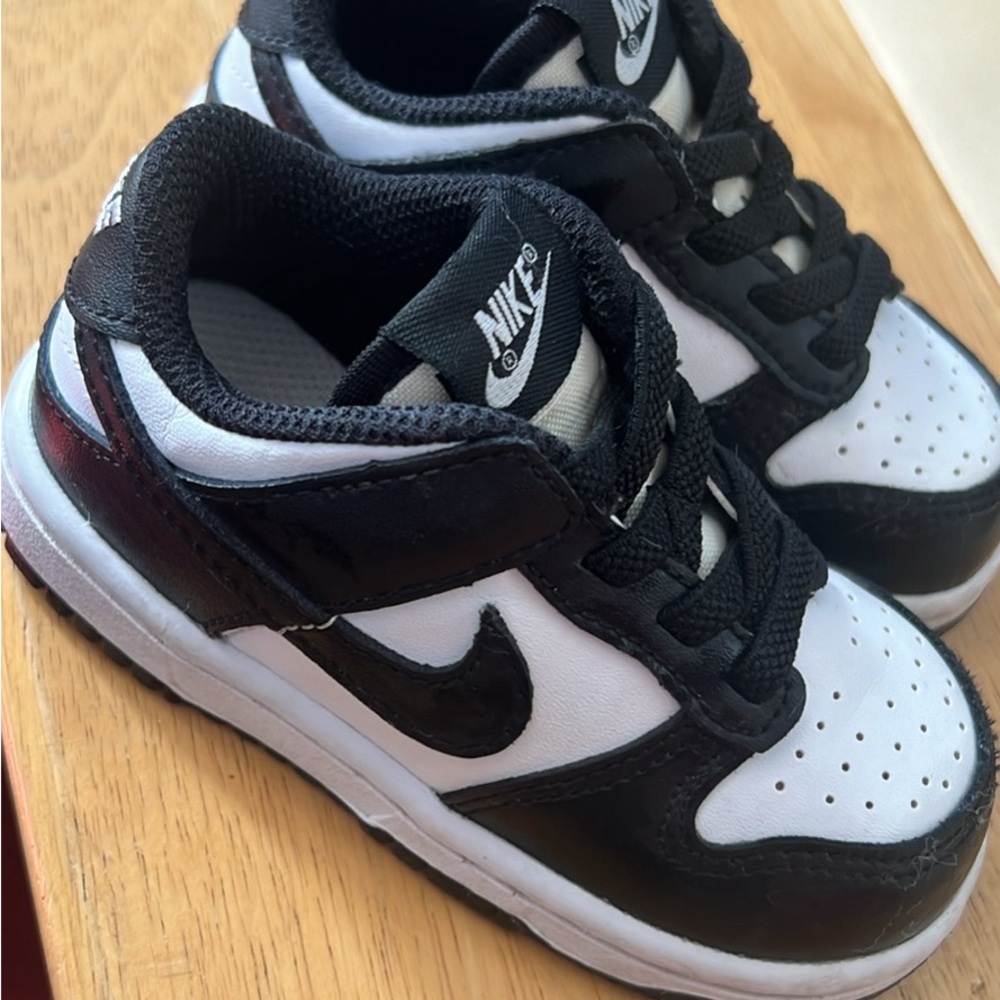 Toddler nike pandas sneakers